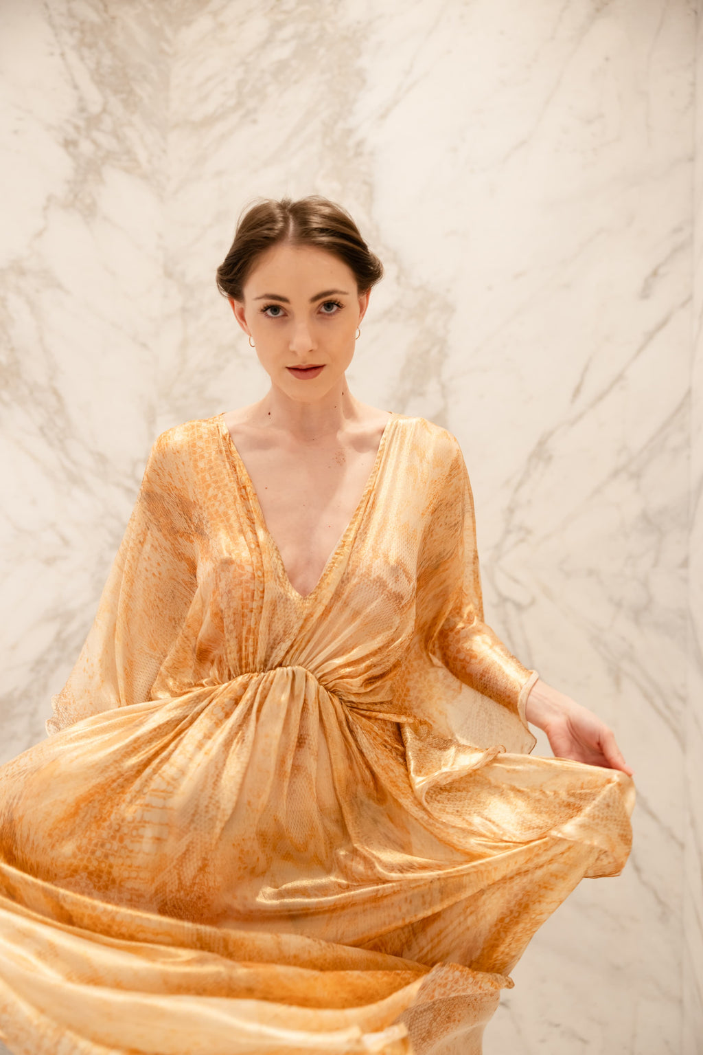 Vestito da sera trasparente dorato kimono manica lunga