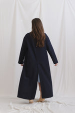 Carica l&#39;immagine nel visualizzatore di Gallery, Maxi cappotto blu in lana.

